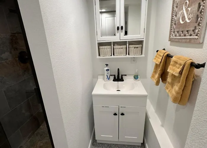 Basement Bliss: Cozy Getaway Apartment Cheyenne