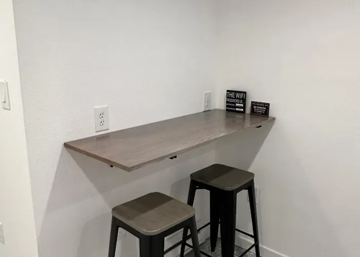 Apartment Basement Bliss: Cozy Getaway Cheyenne